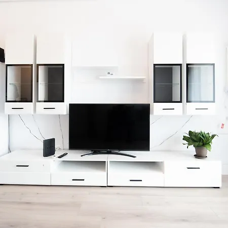 Apartment Modern Chic - Near Iulius Mall Timisoara