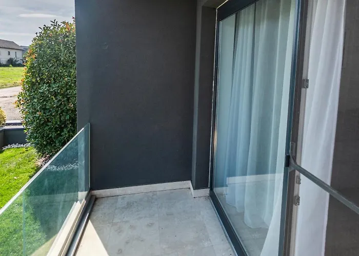 Apartment Modern Chic - Near Iulius Mall *